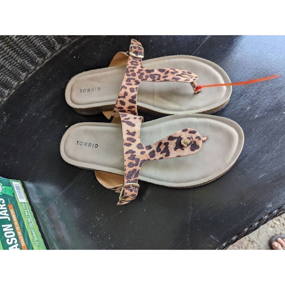 Torrid  flip flops. Slip on  sandals size 10 new